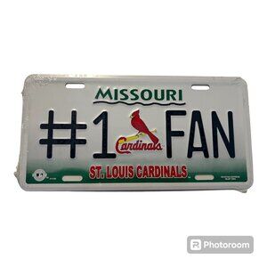 St Louis Cardinals #1 Fan Missouri State Metal License Plate Vintage 06 Old Logo